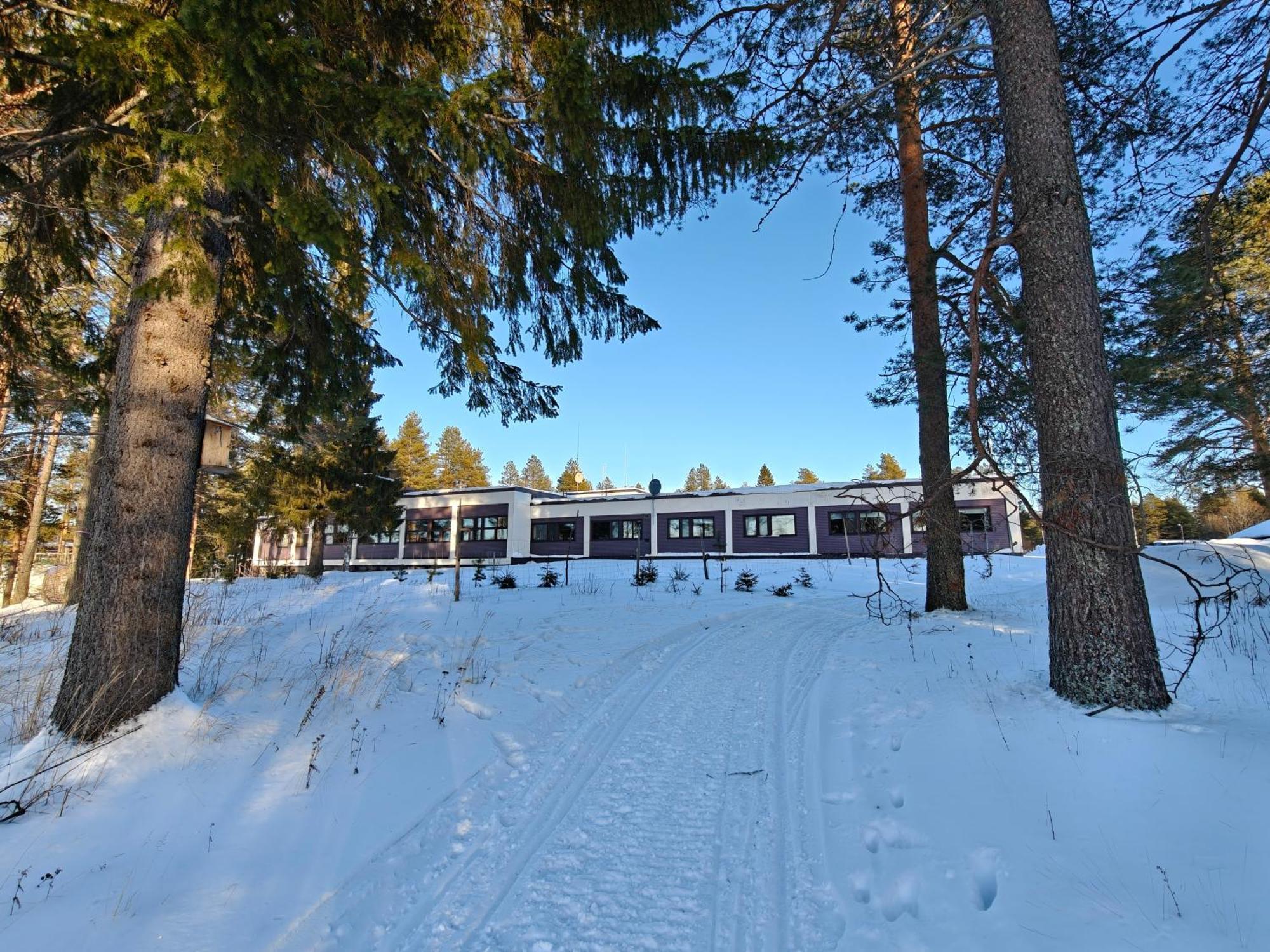 Goiglo Hotel & Hostel Куусамо Экстерьер фото